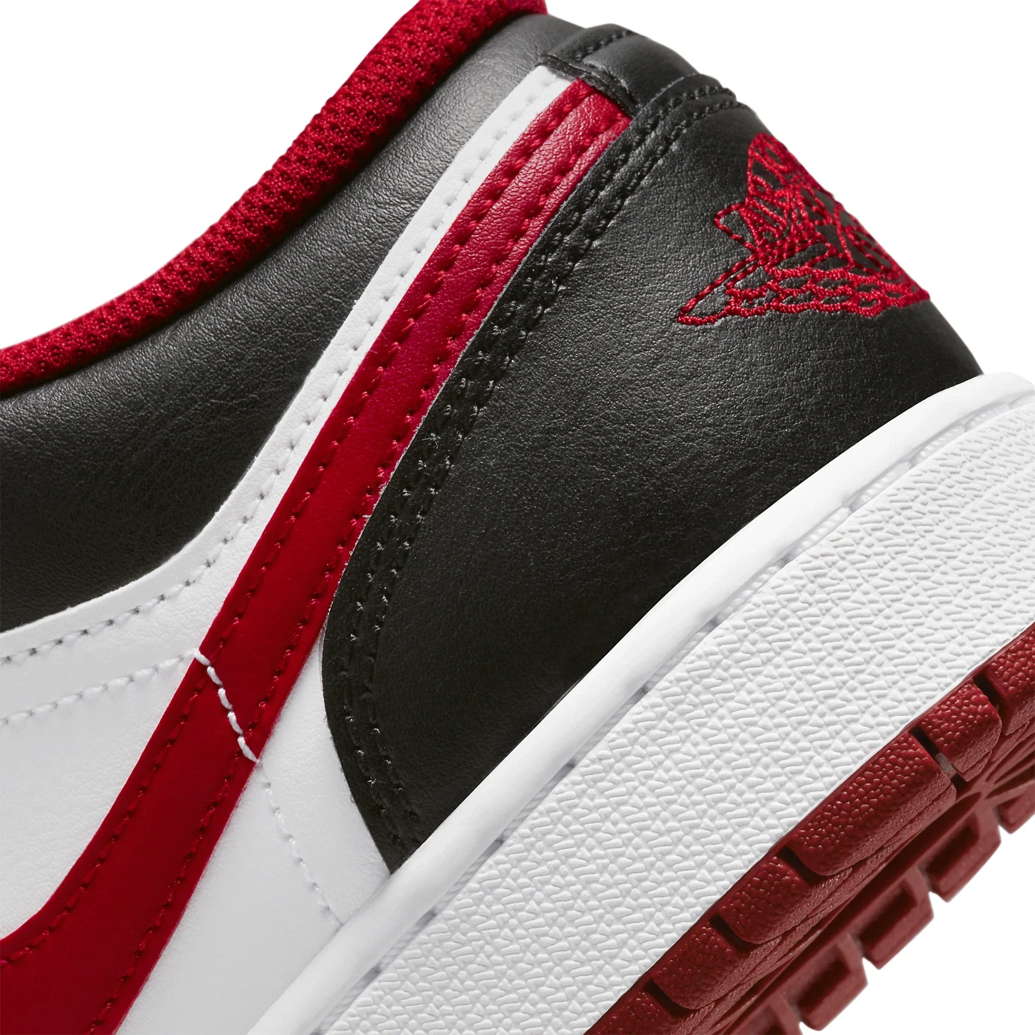 Air Jordan 1 Low Bulls (GS) - Image 6