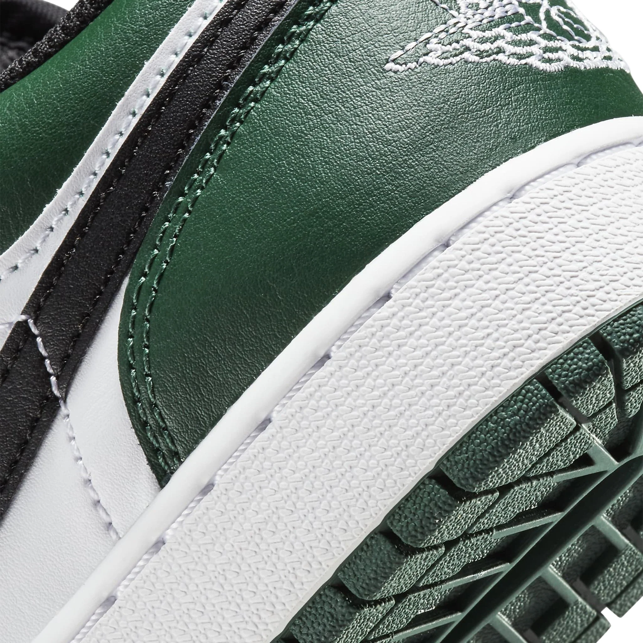 Air Jordan 1 Low Green Toe (GS) - Image 7