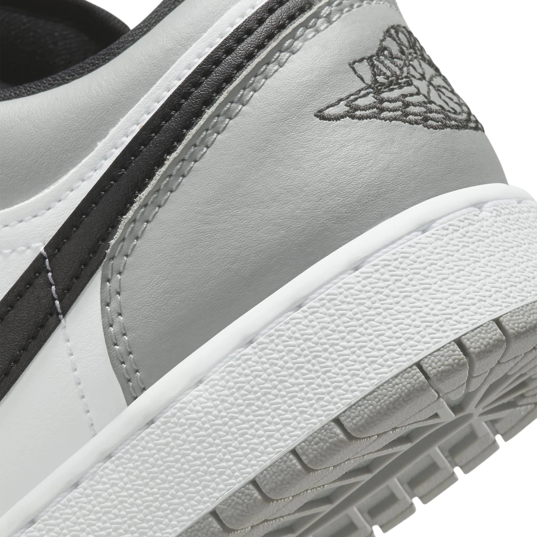 Air Jordan 1 Low Shadow Toe (GS) - Image 7