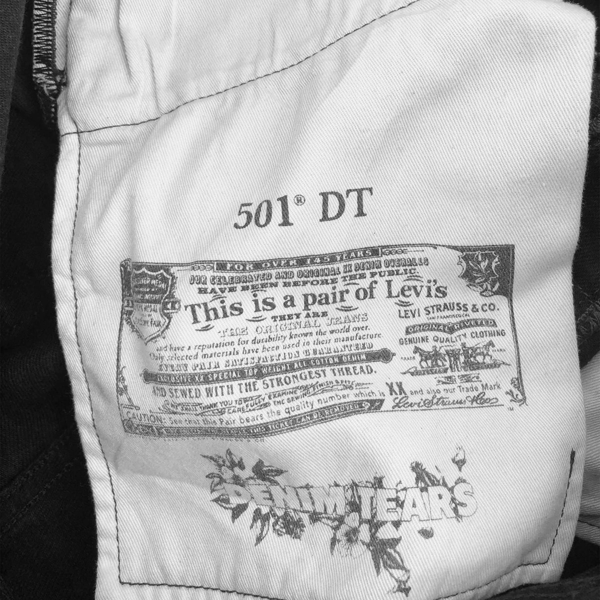 Denim Tears x Levi's Cotton Wreath Jeans Black - Image 5