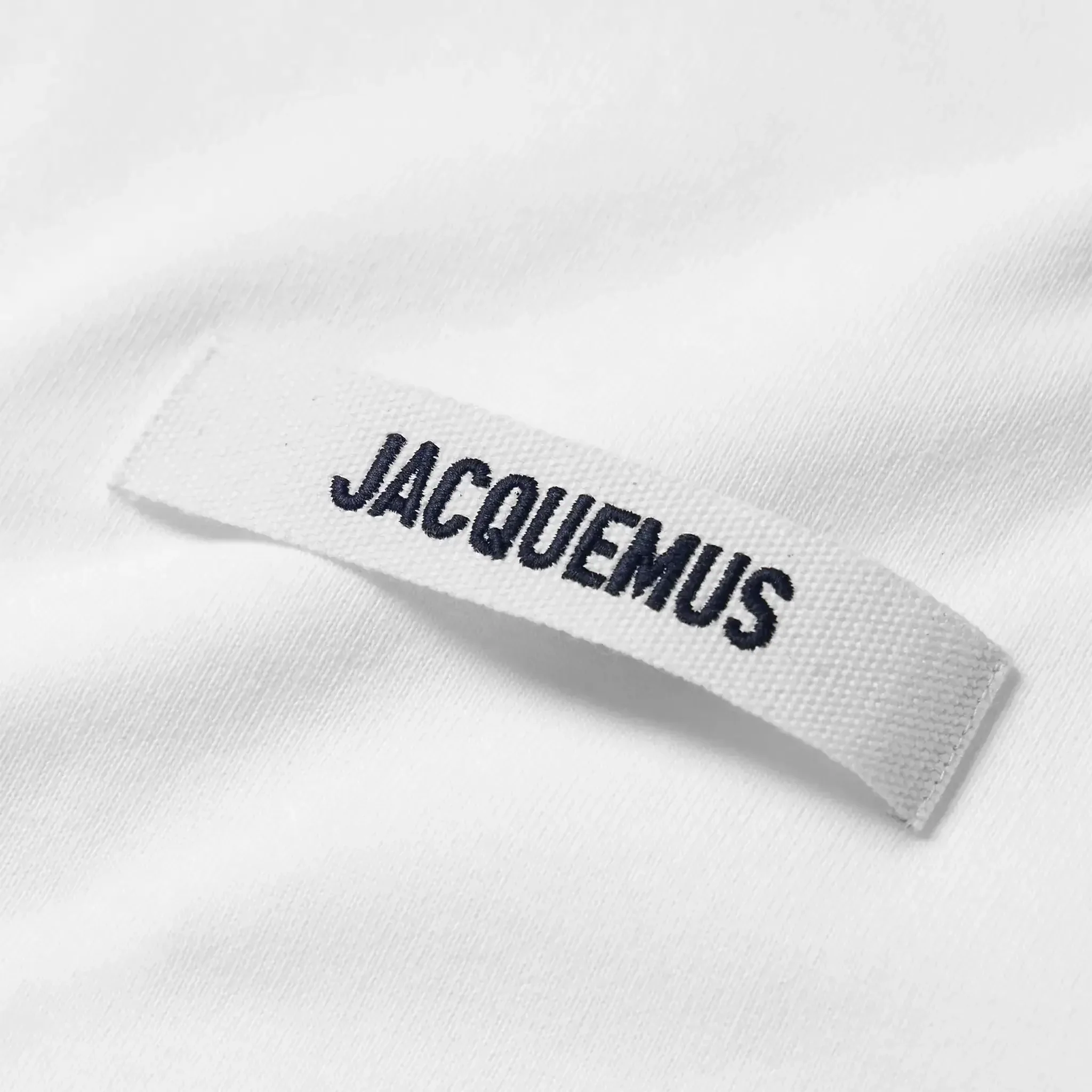 Jacquemus Grosgrain Brand Logo Tab White T Shirt - Image 5