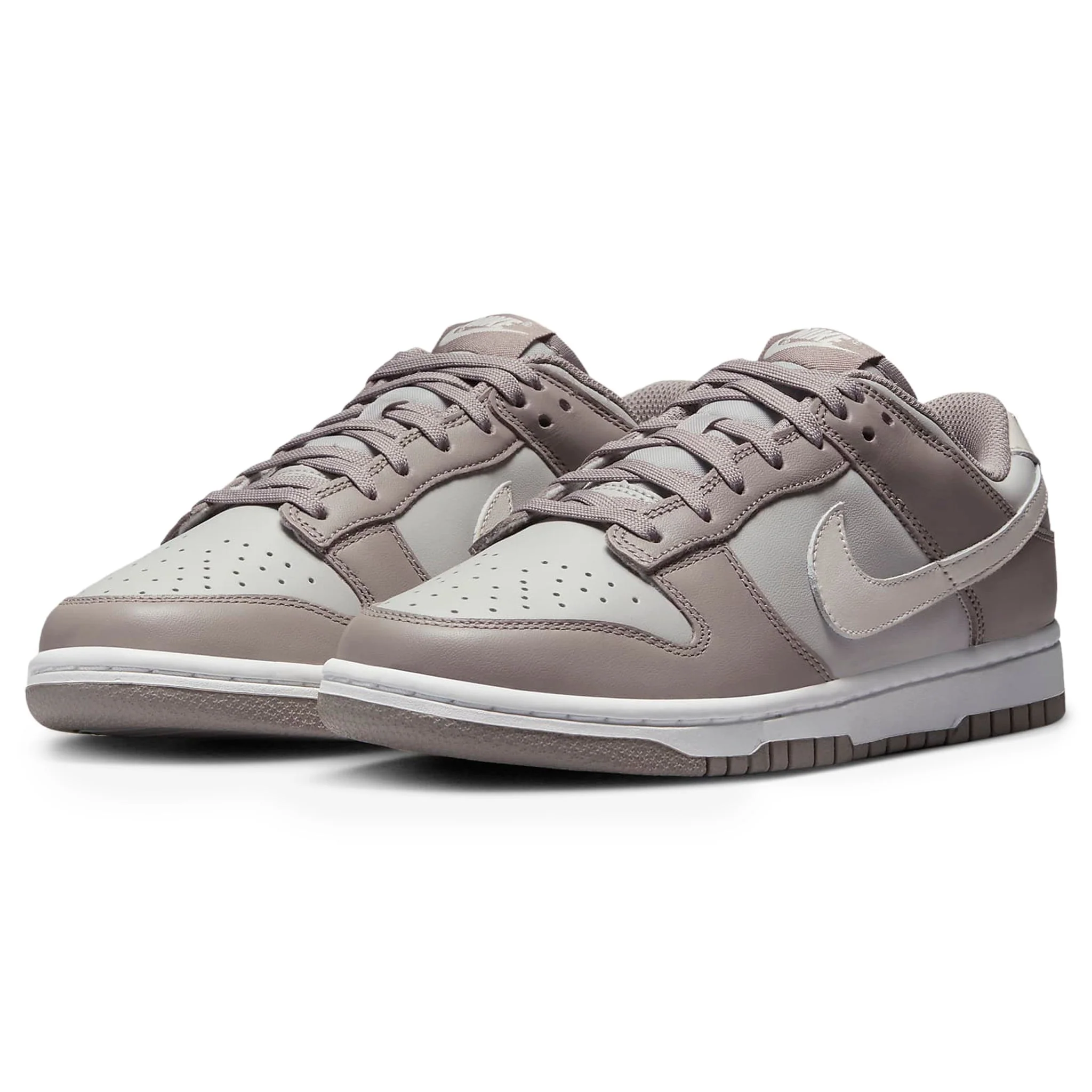 Nike Dunk Low Bone Beige (W) - Image 2