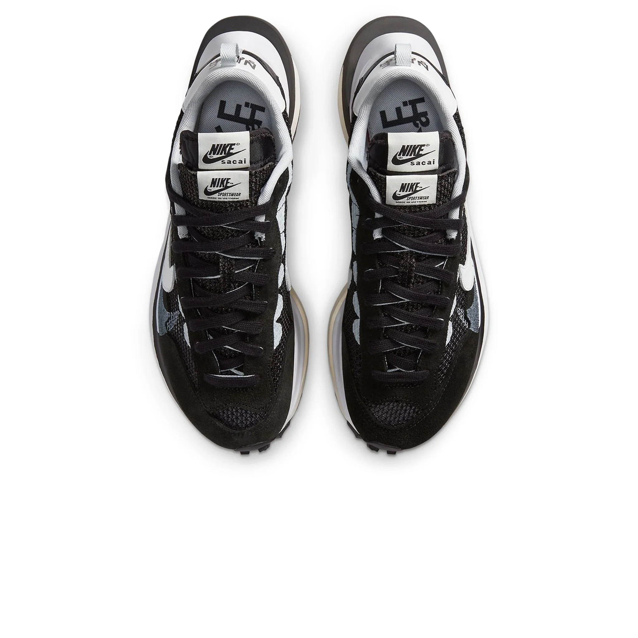Nike x Sacai Vaporwaffle Black White - Image 5