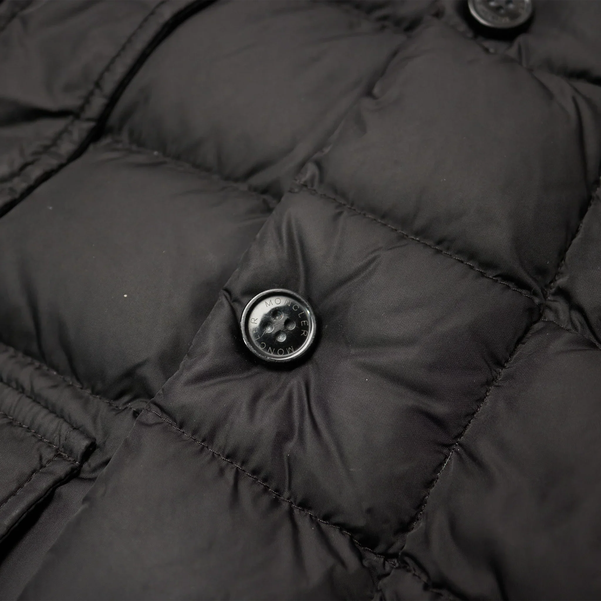 Preloved - Moncler Cluny Black Short Down 100% Real Fur Kids Parka Jacket - Image 4