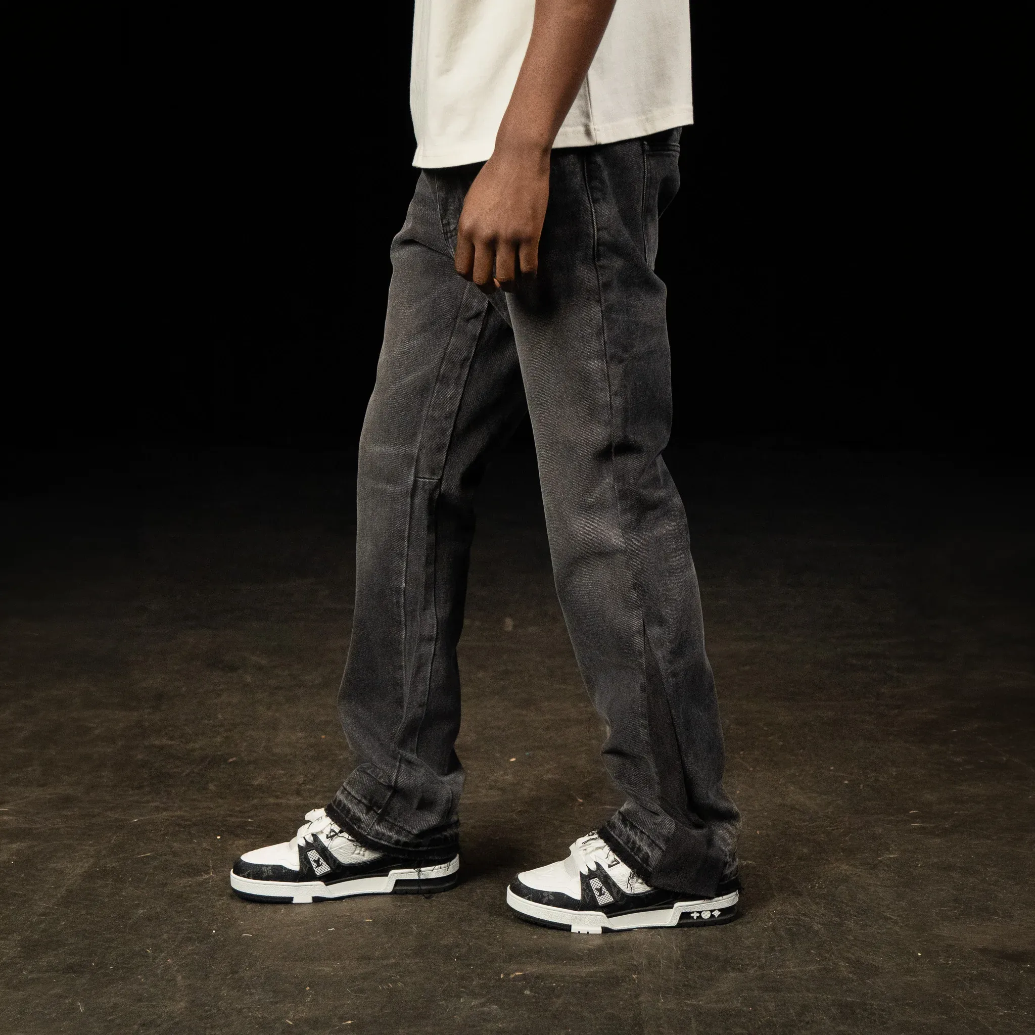 SIARR Flared Washed Black Jeans - Image 4